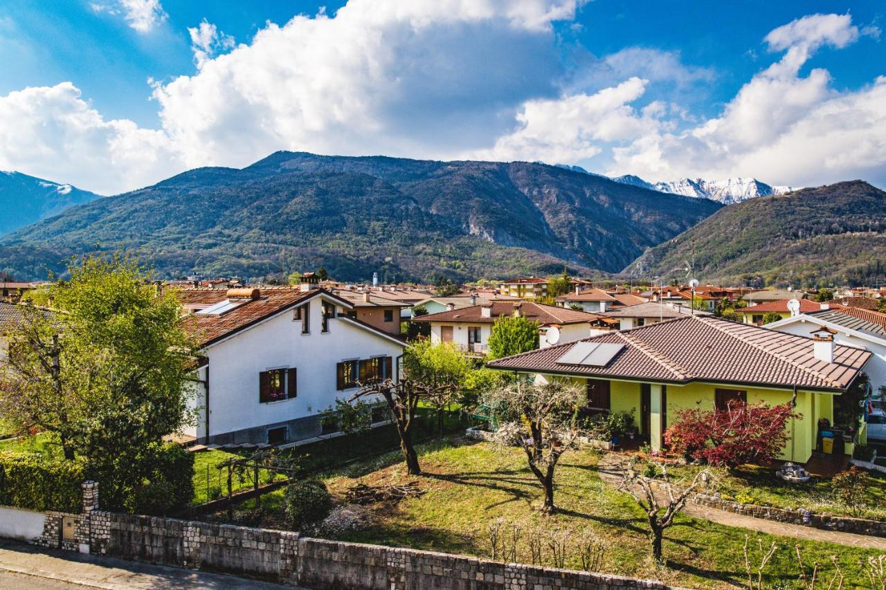 Appartamento Borgo Peschiere Маниаго Екстериор снимка