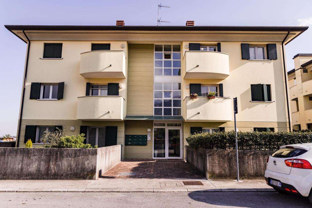 Appartamento Borgo Peschiere Маниаго Екстериор снимка