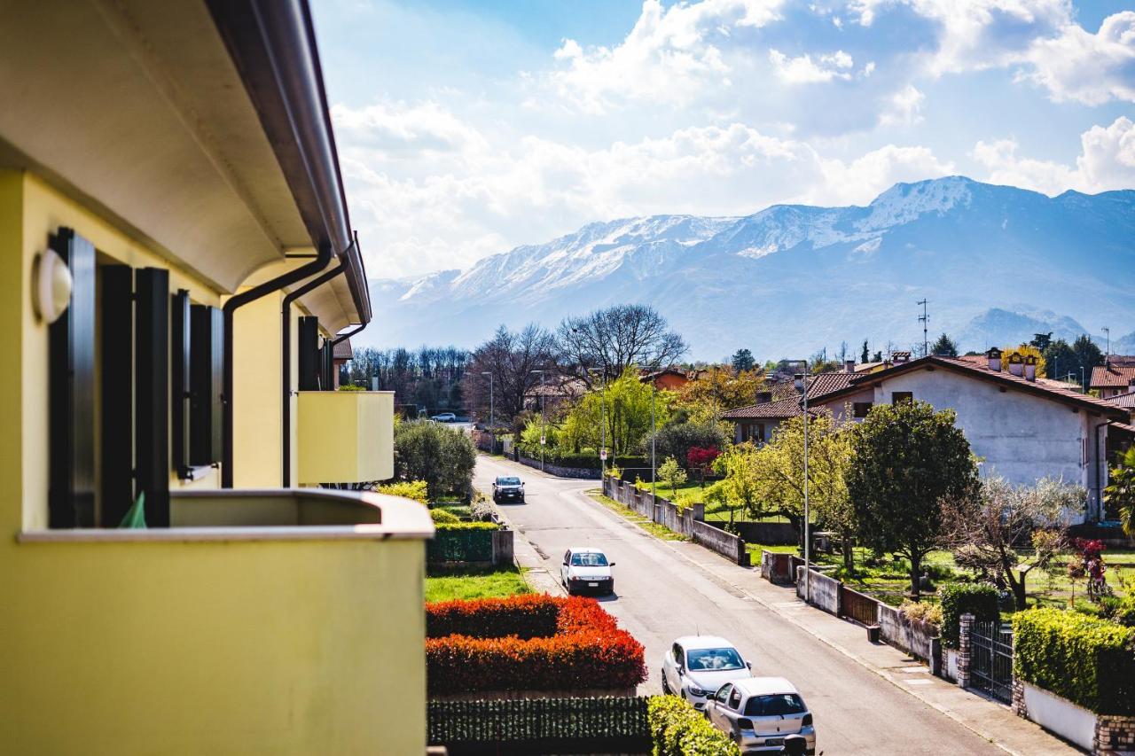 Appartamento Borgo Peschiere Маниаго Екстериор снимка
