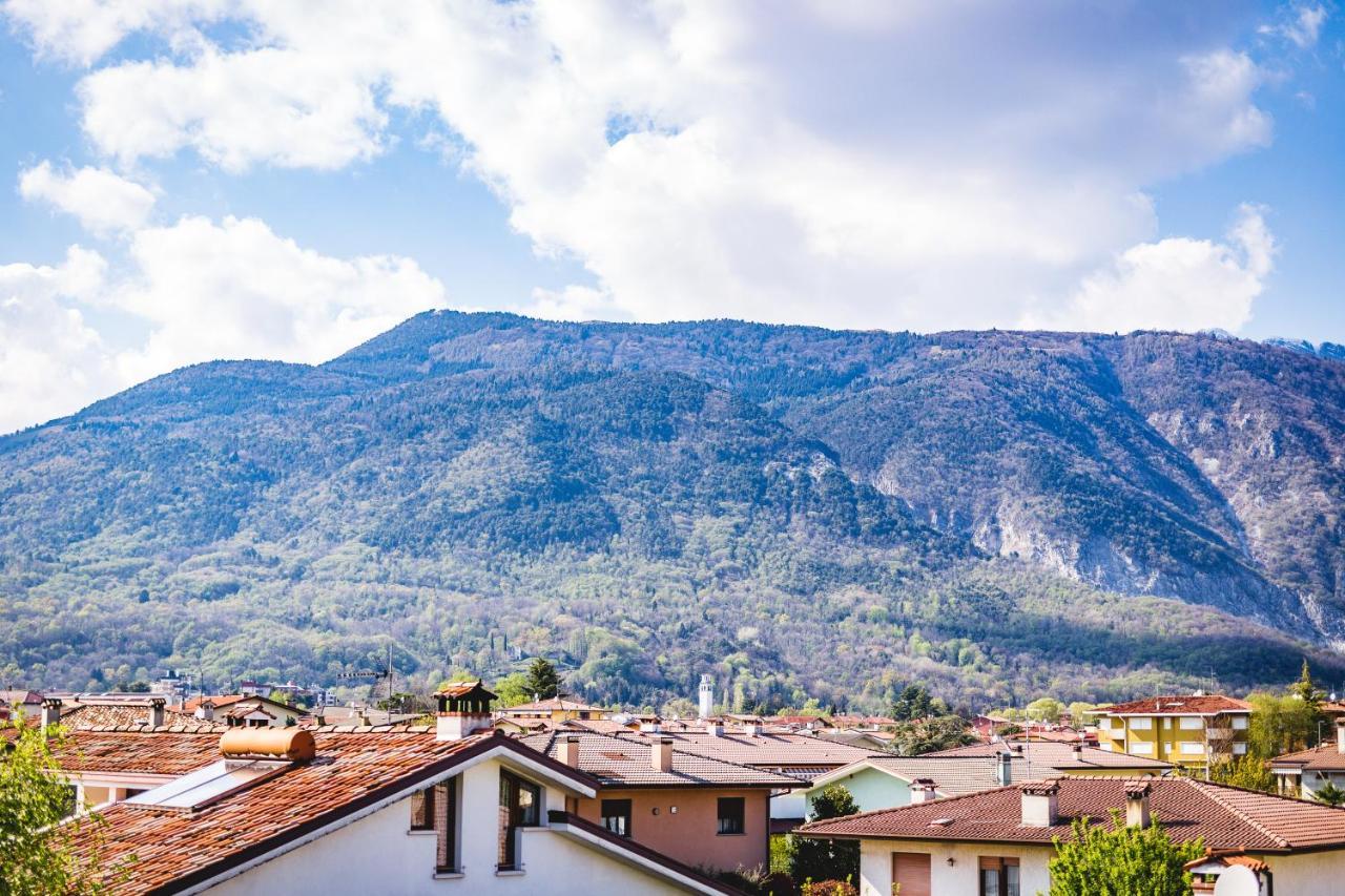 Appartamento Borgo Peschiere Маниаго Екстериор снимка