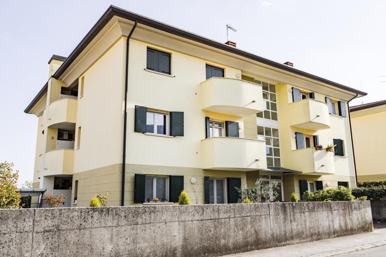 Appartamento Borgo Peschiere Маниаго Екстериор снимка